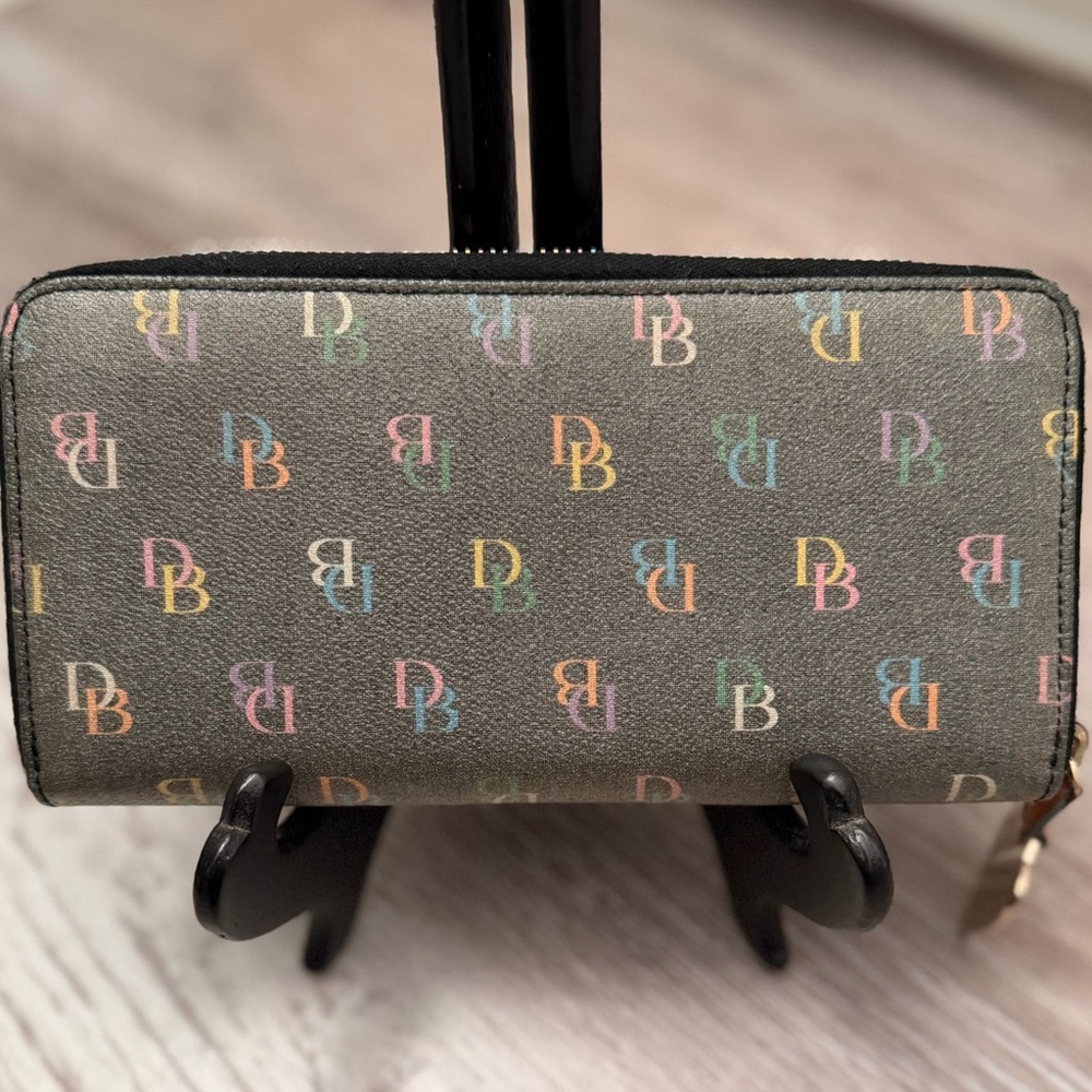 Vintage Dooney & Bourke Rainbow Zip Around Wallet